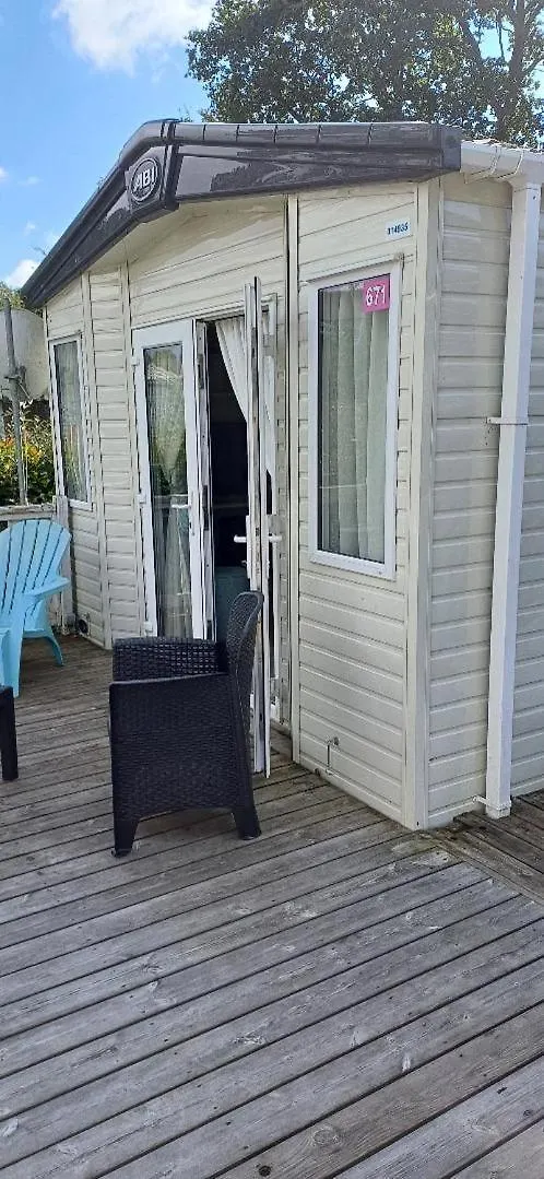 Mobil Home 671 Domaine De Kerlann Понт-Авен 0*,  Франция